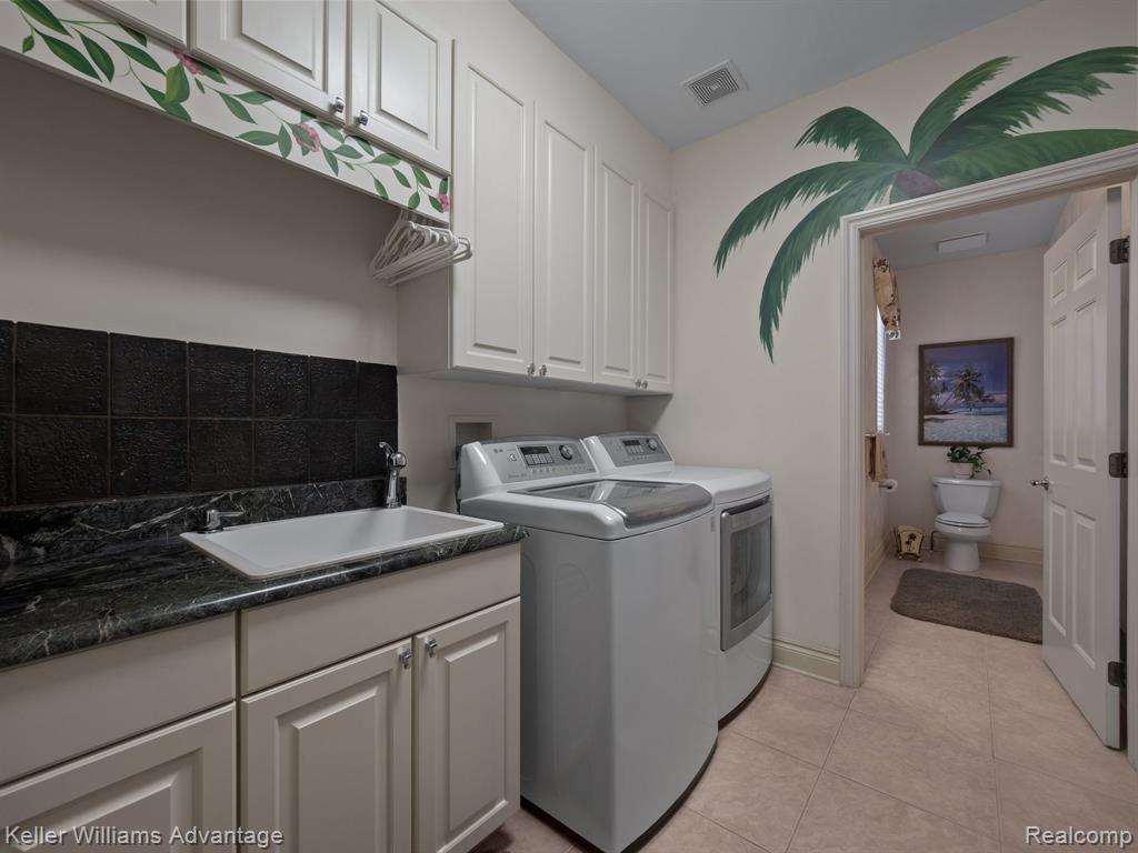 18328 Clairmont Circle E, Northville, MI 48168 — Photo 25