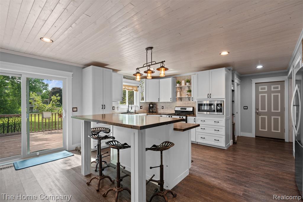 8320 Constitution Boulevard, Pinckney, MI 48169 — Photo 14