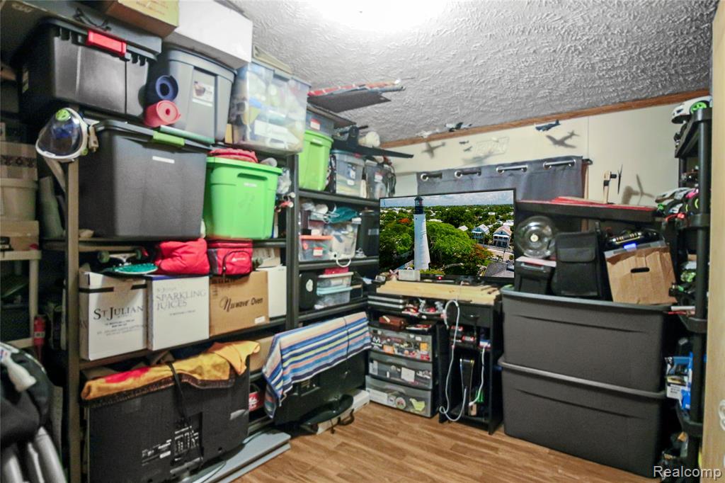9080 GREENTREE Drive, Newport, MI 48166 — Photo 20