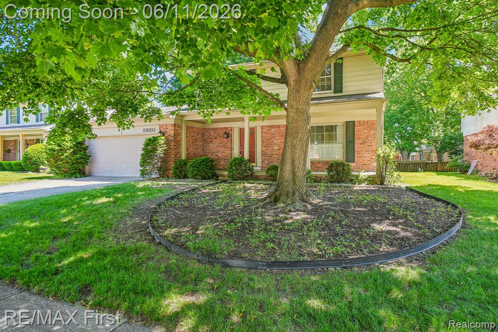 5950 Diamond Drive, Troy, MI 48085 — front exterior