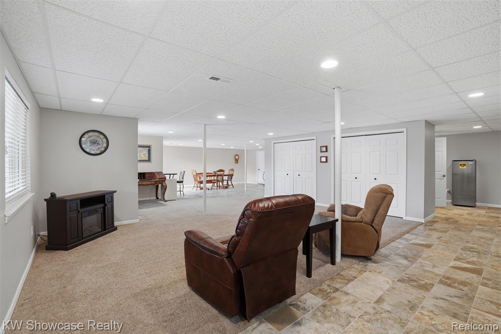 2185 Arapahoe Basin, White Lake, MI 48383 — Photo 22