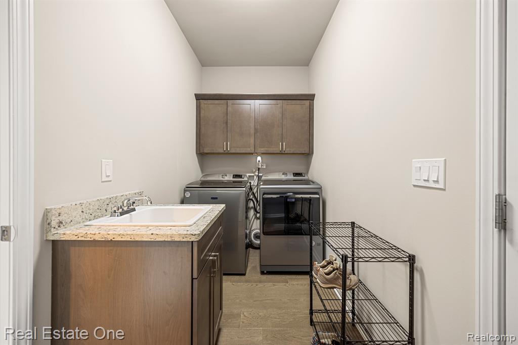 48582 EASTBRIDGE Drive, Canton, MI 48188 — Photo 26