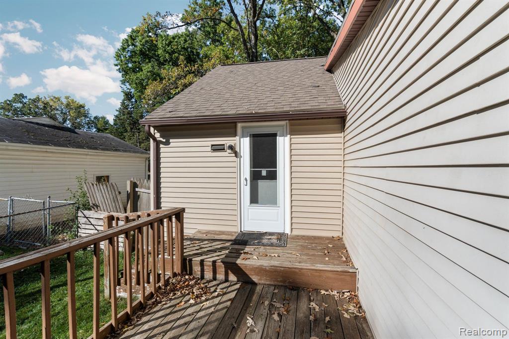 917 LOWELL Avenue, Jackson, MI 49202 — Photo 30