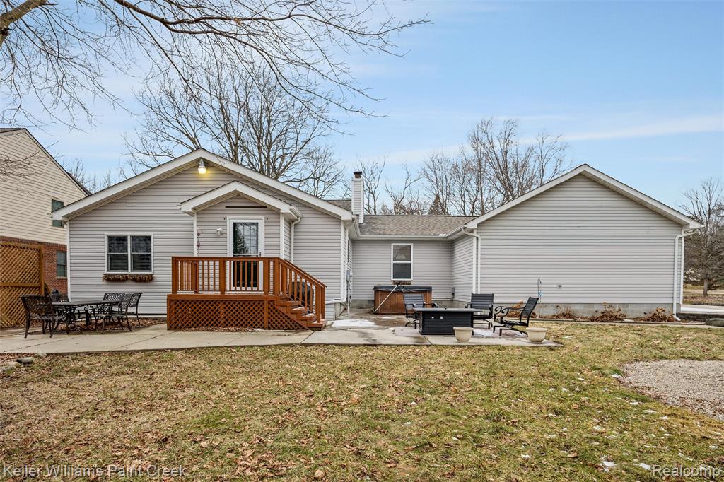 625 Driftwood Avenue, Rochester Hills, MI 48307 — Photo 34