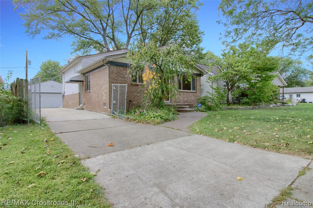 7367 Cavell Street, Westland, MI — Photo 4