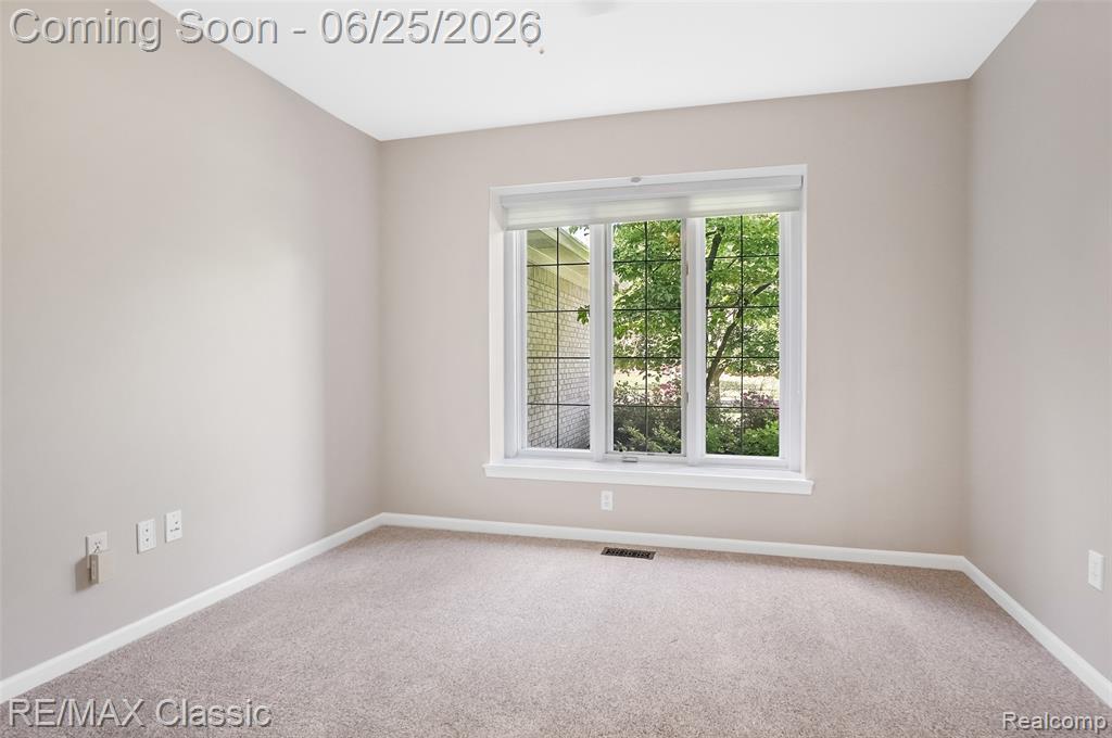 7439 Millwood, West Bloomfield, MI — Photo 6