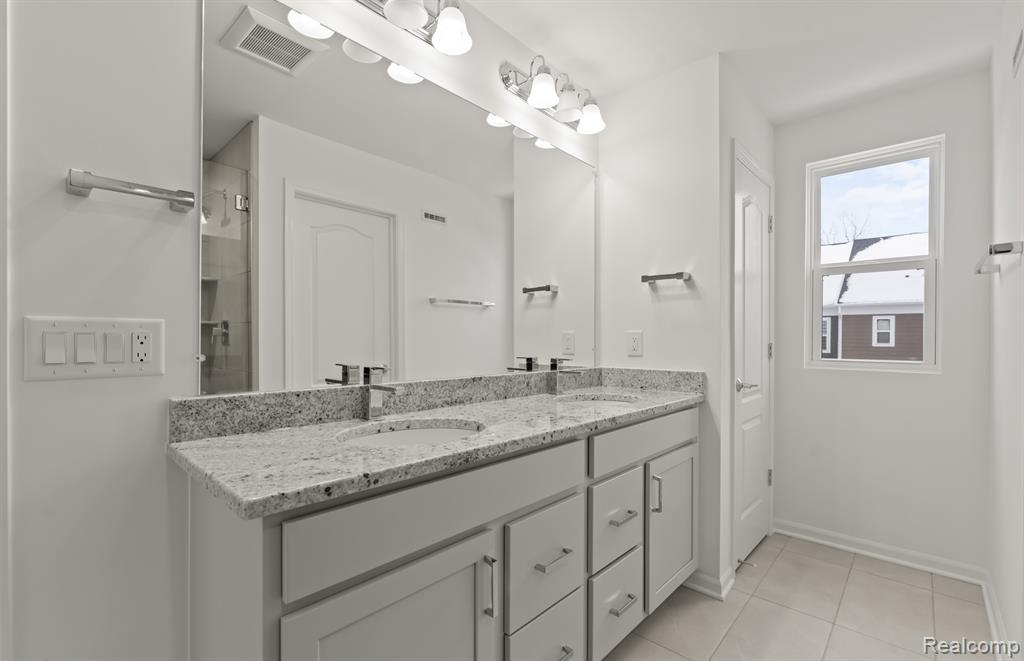42905 Atwood Avenue, Novi, MI — Photo 20