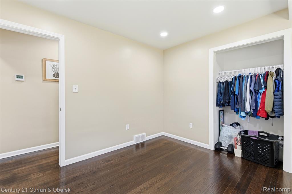 17901 Inkster Road, Brownstown, MI 48174 — Photo 20