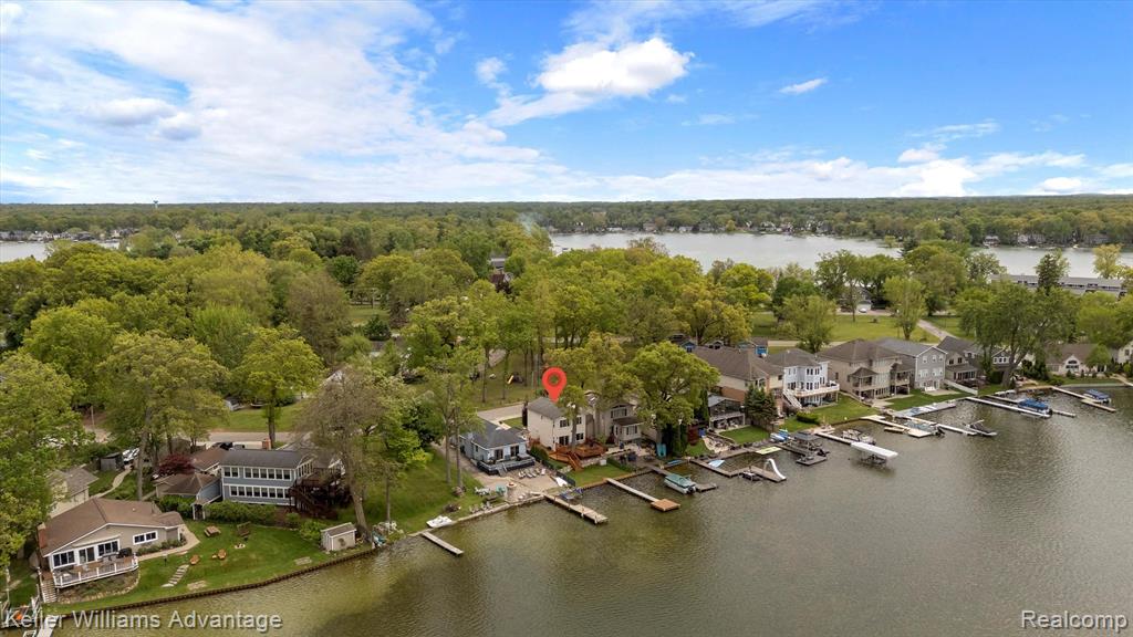 8518 CASCADE Street, Commerce Twp, MI 48382 — Photo 33