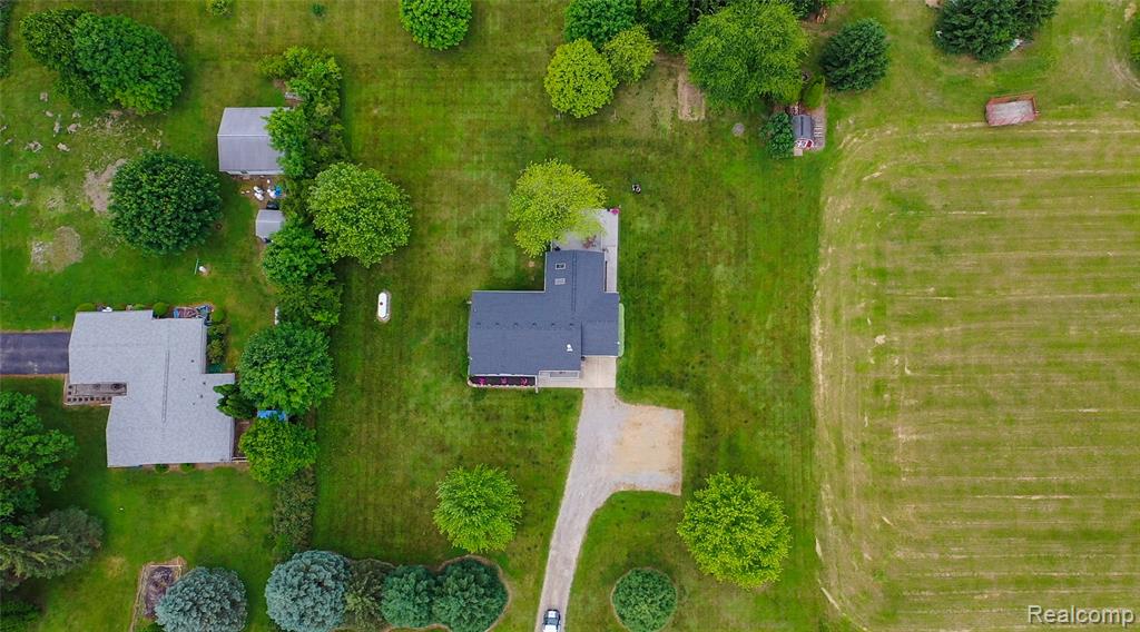 6454 S State Road, Bancroft, MI 48414 — front exterior