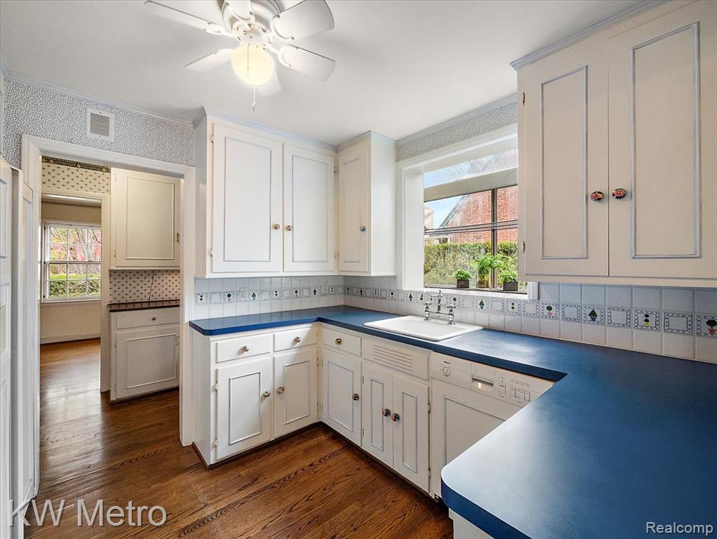 340 Kercheval Avenue, Grosse Pointe Farms, MI 48236 — Photo 14