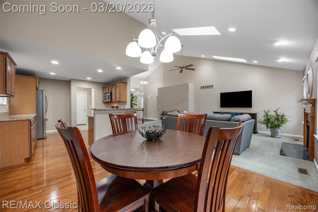 40548 Lenox Park Drive, Novi, MI 48377 — Photo 12