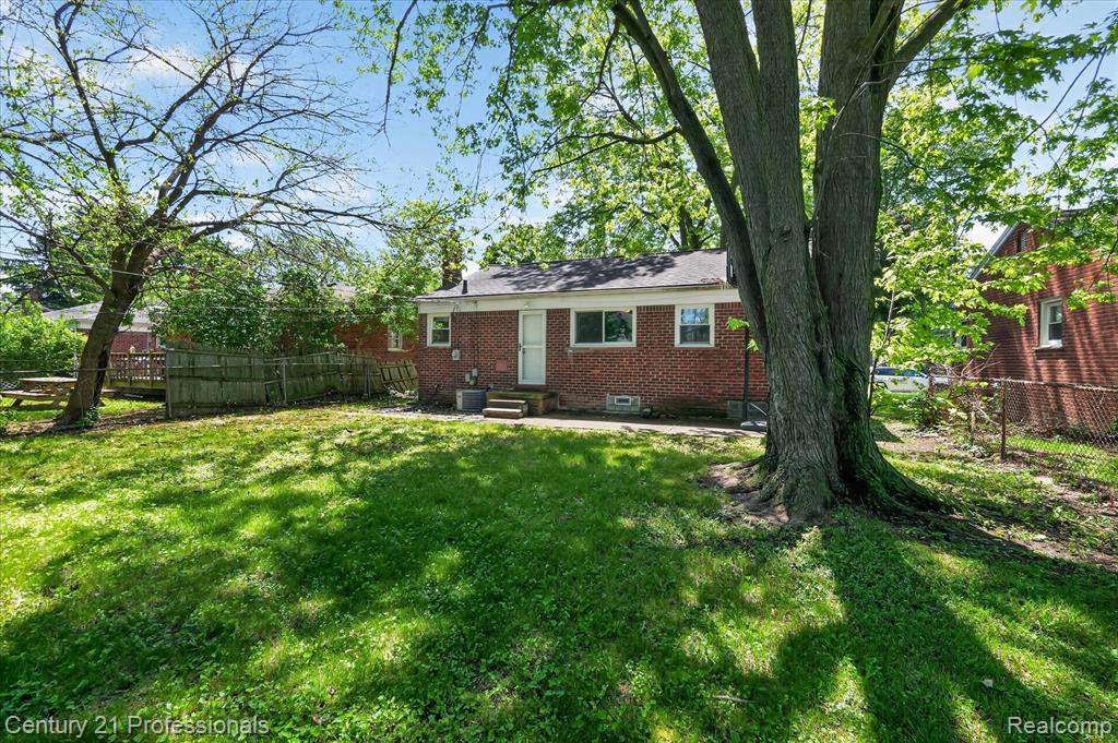 28688 Emerson Street, Inkster, MI 48141 — Photo 40