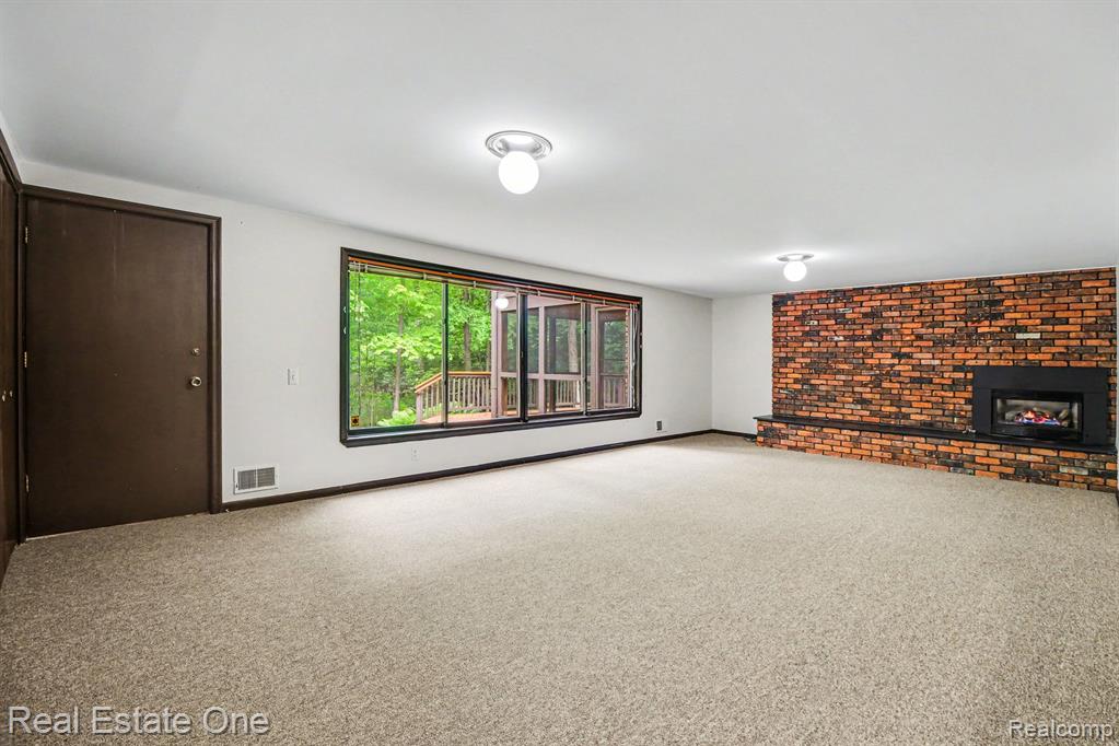 4757 Hardwoods Drive, West Bloomfield, MI 48323 — Photo 42