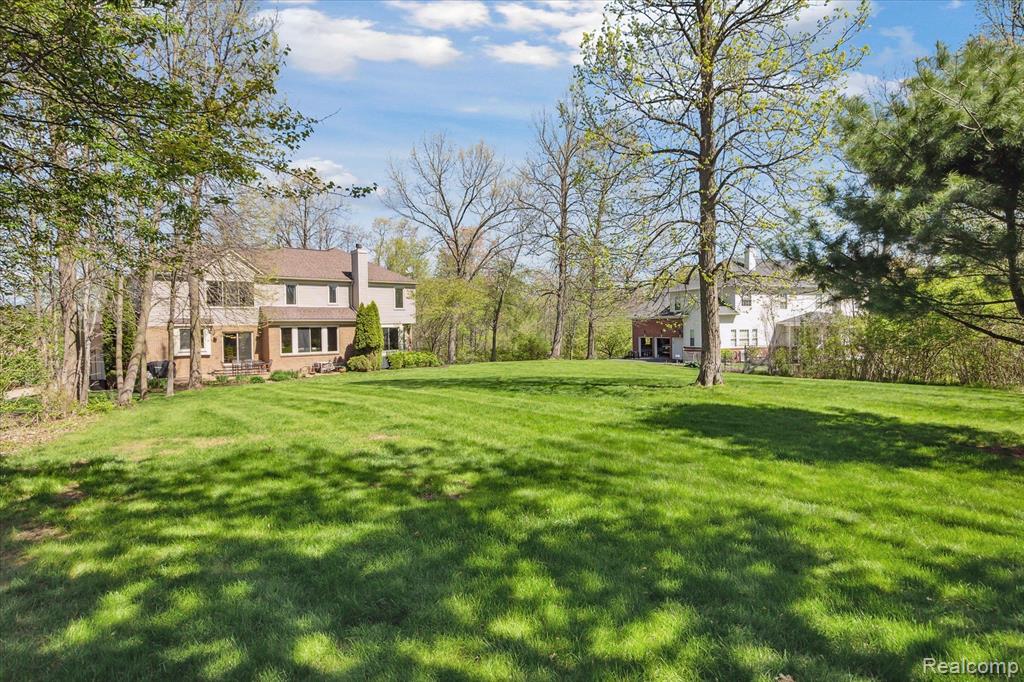8504 Riverwalk Drive, Fenton, MI 48430 — Photo 60