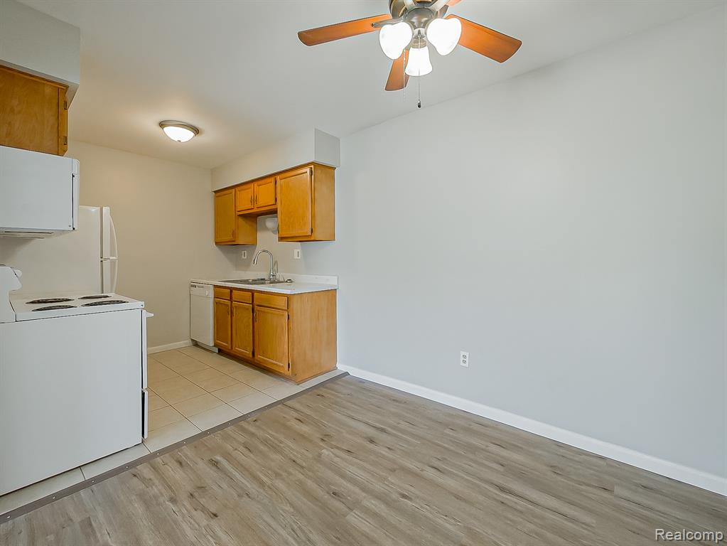 125 E Van Riper Road, Fowlerville, MI 48836 — Photo 7