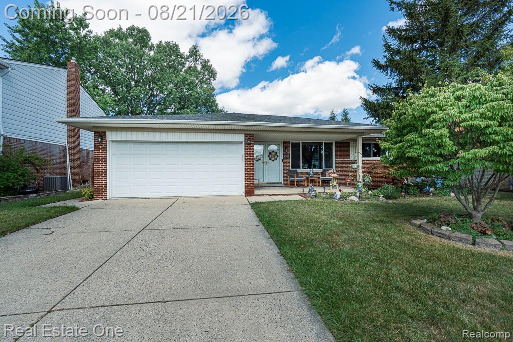 4167 Angeline Drive, Sterling Heights, MI 48310