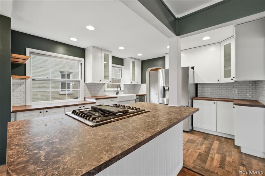 431 Colonial Court, Grosse Pointe Farms, MI 48236 — Photo 15