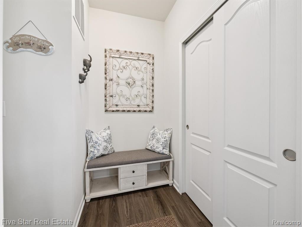50264 Paine Street, Canton, MI 48188 — Photo 18