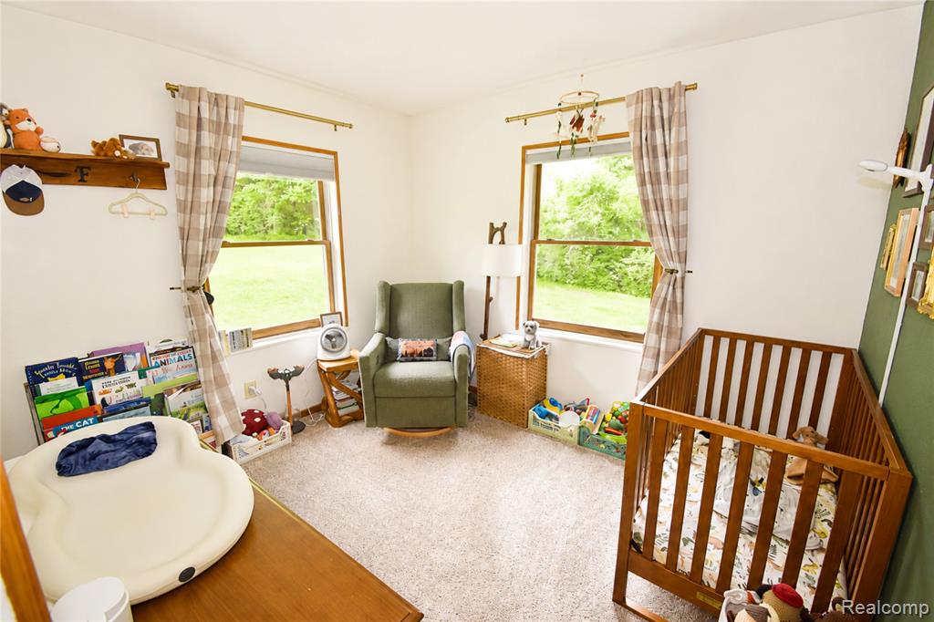 1405 Middle Road, Highland, MI — Photo 12