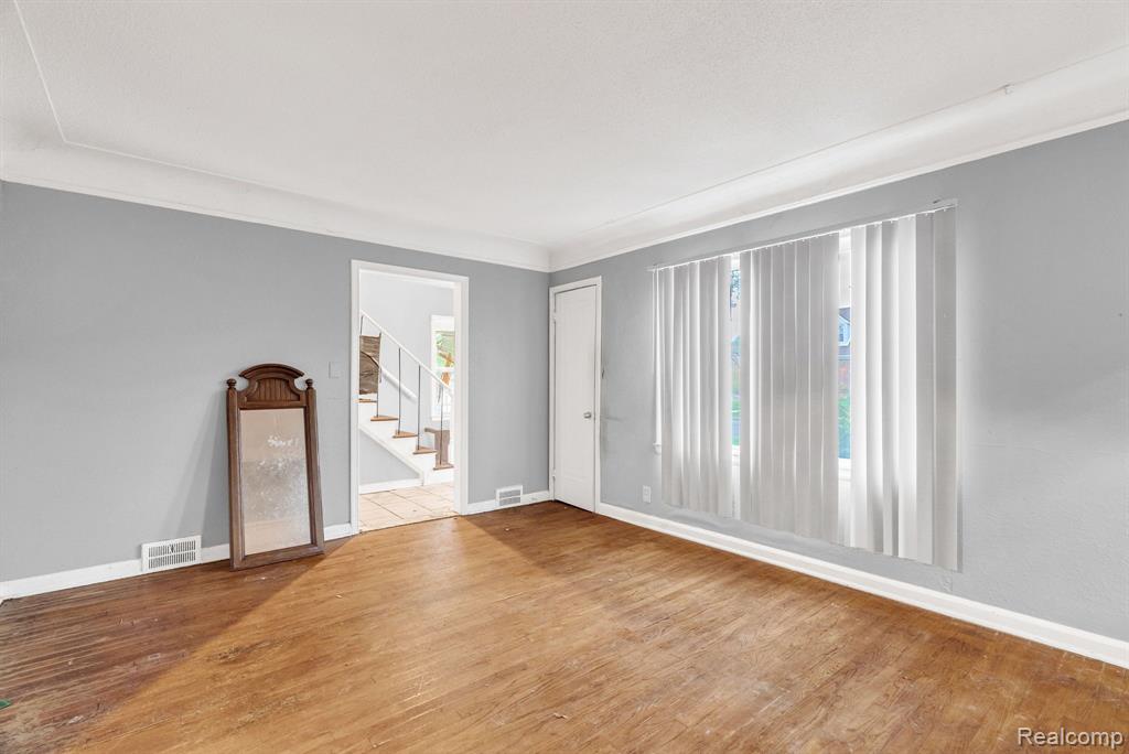 5210 BEDFORD Street, Detroit, MI 48224 — Photo 9