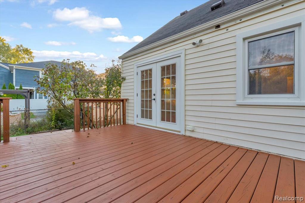 912 Woodsboro Drive, Royal Oak, MI 48067 — Photo 35