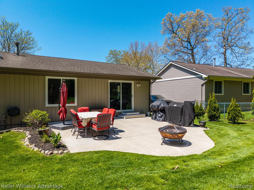 504 GLENWYTH Road, Brighton, MI 48116 — Photo 30