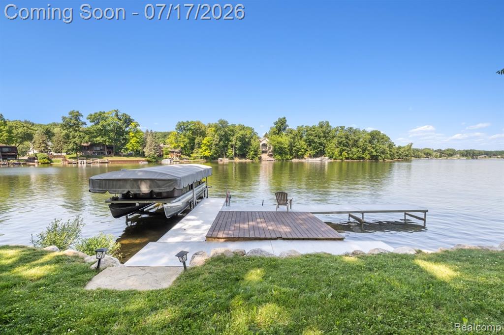 7375 Parkwood Drive, Fenton, MI 48430 — Photo 4