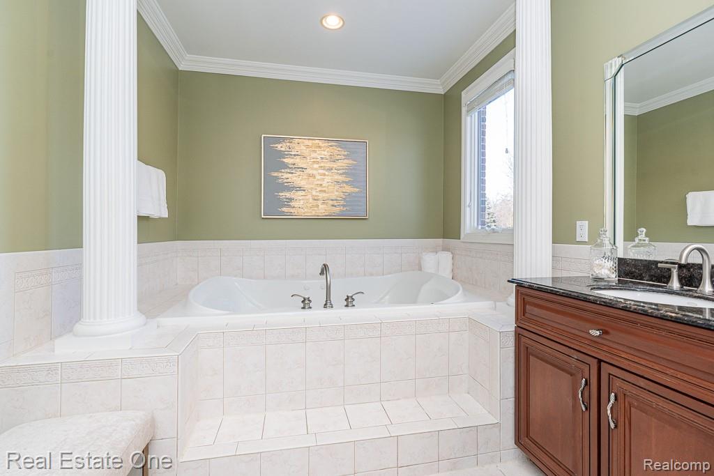 534 Parkland Hills Drive, Rochester, MI 48306 — Photo 30