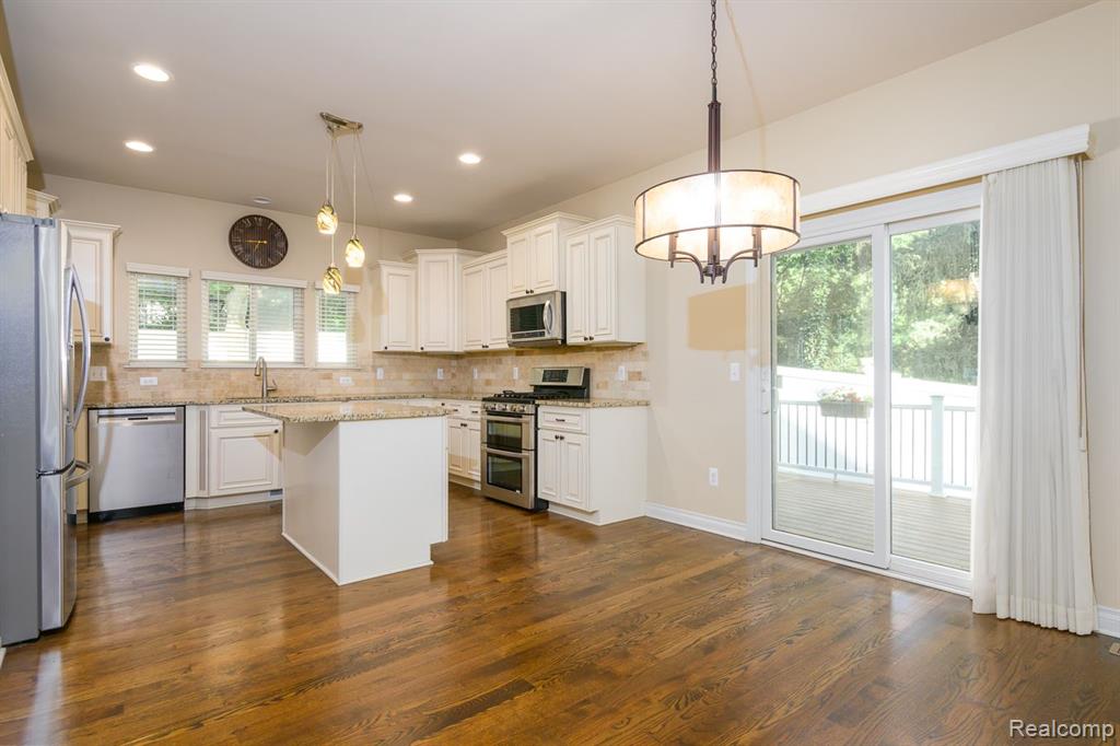 845 NOVI Street, Northville, MI 48167 — Photo 12