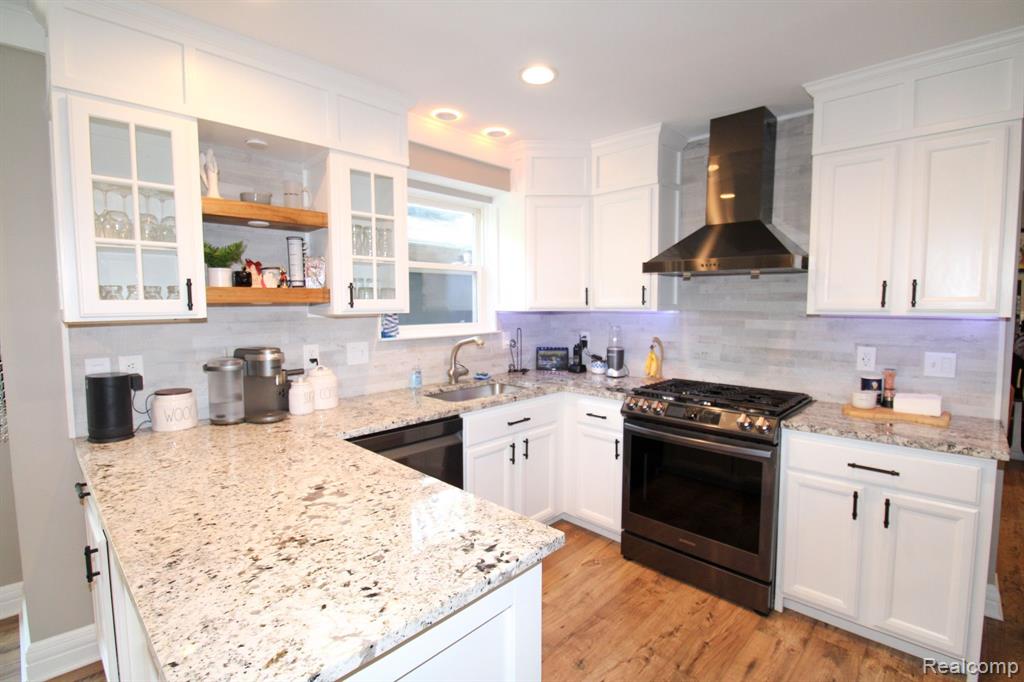 3193 RIVER MEADOW Circle, Canton, MI 48188 — Photo 8
