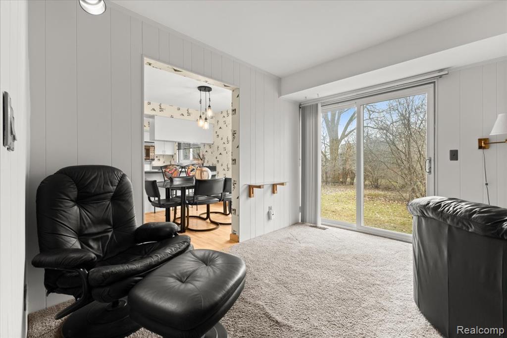 5634 Stratford Drive, West Bloomfield, MI — Photo 12
