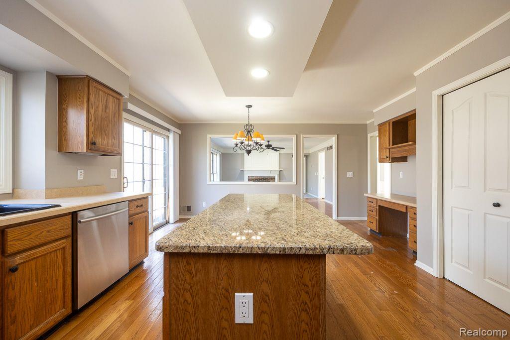 46523 INVERNESS Road, Canton, MI 48188 — Photo 19