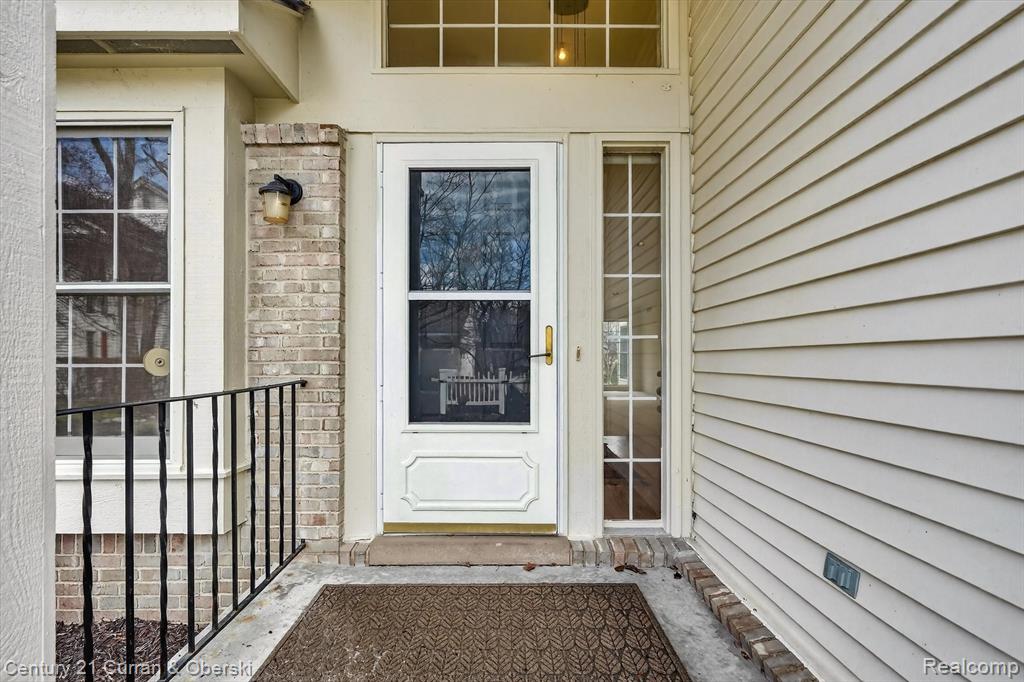 7307 Danbury Drive, West Bloomfield, MI — Photo 4