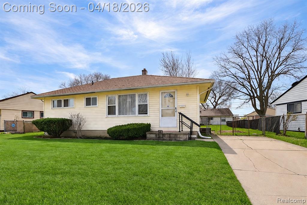 431 Lytle Place, Garden City, MI — front exterior