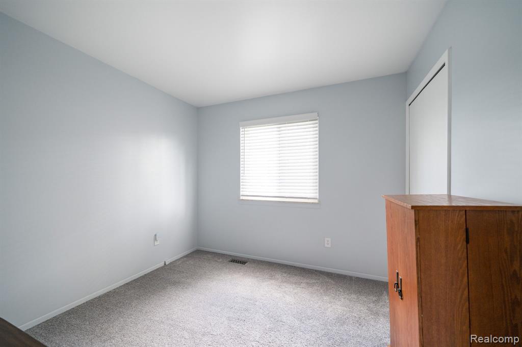 27860 Kaufman Street, Roseville, MI 48066 — Photo 18