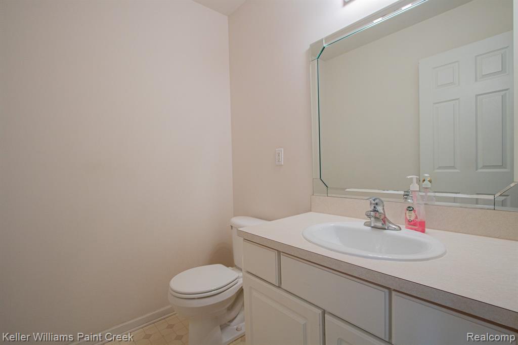 47466 S FORK Drive, Macomb, MI 48044 — Photo 15
