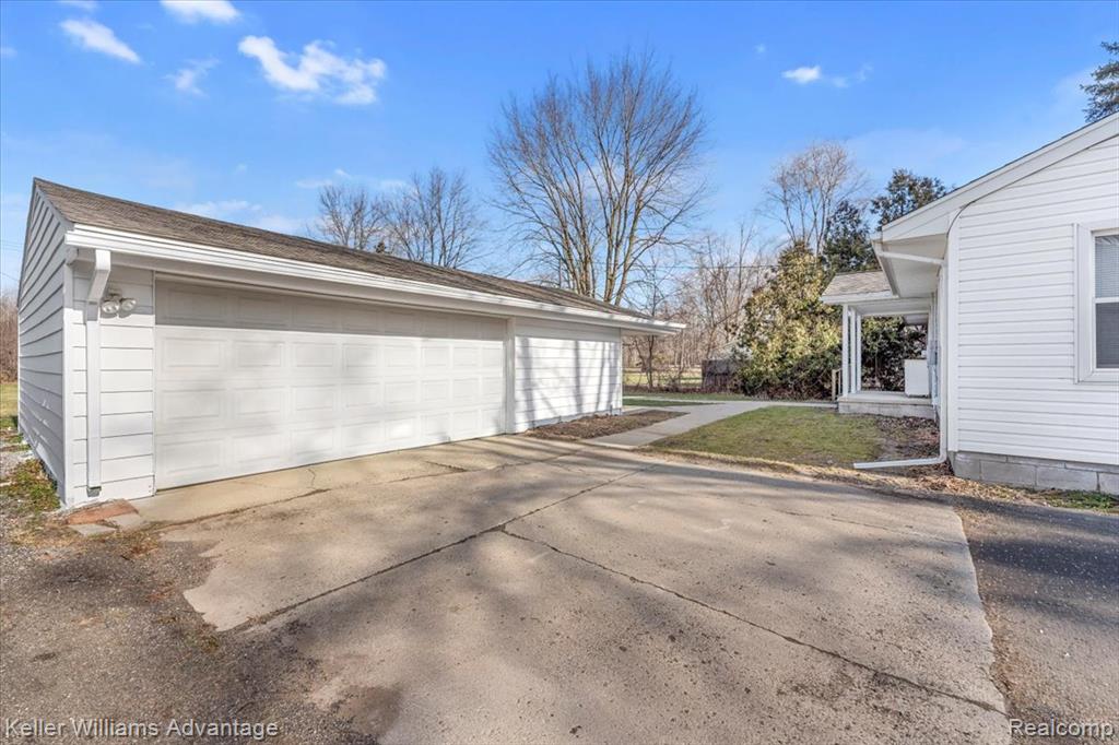 30456 West, New Boston, MI 48164 — Photo 22