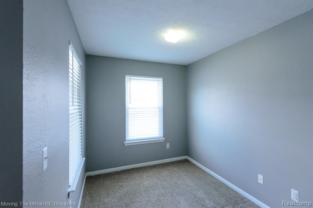 1398 Heatherwood Lane, Ann Arbor, MI 48108 — Photo 16