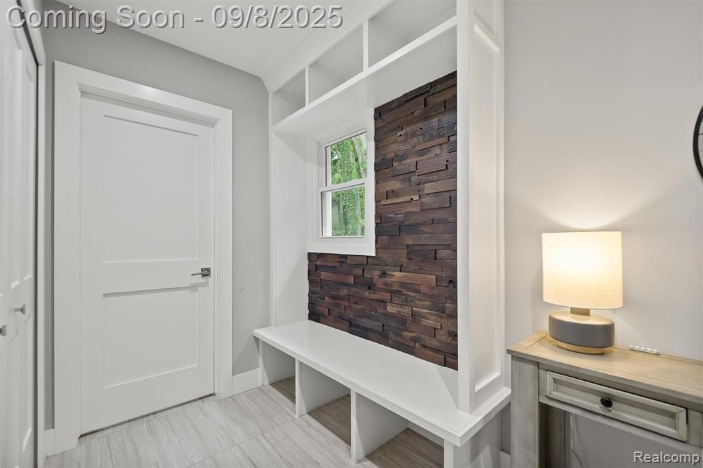 4605 Sunningdale Drive, Bloomfield Hills, MI 48302 — Photo 24