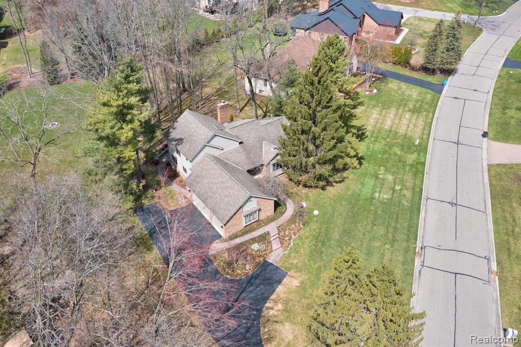 4435 OAK POINTE Drive, Brighton, MI 48116 — Photo 71