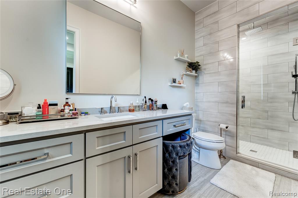 3370 Bloomcrest Drive, Bloomfield Hills, MI, 48304