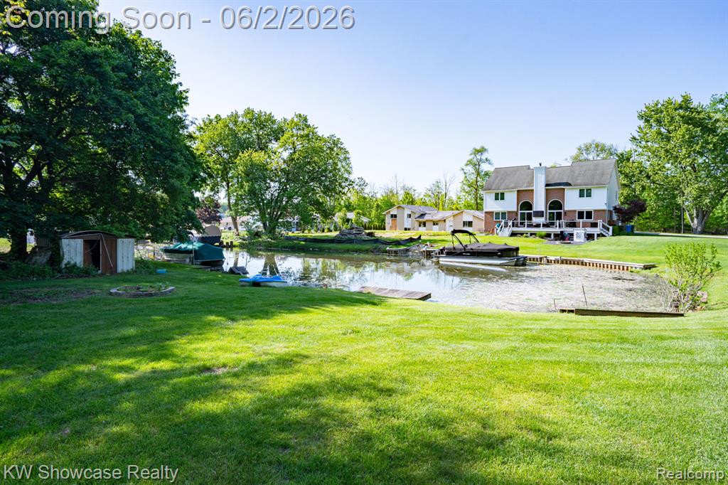 820 Clara Street, Commerce Twp, MI 48390 — Photo 11