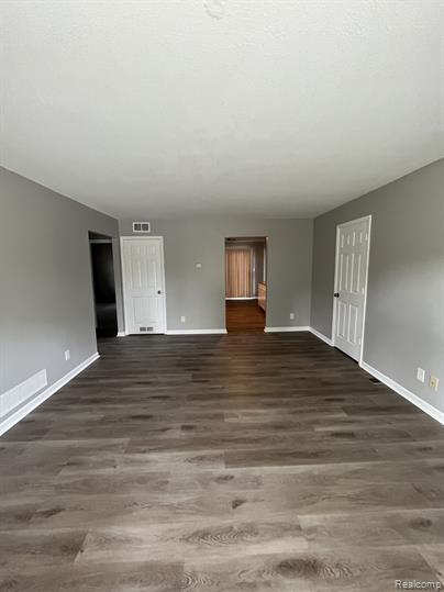 929 MILL, Tecumseh, MI 49286 — Photo 3
