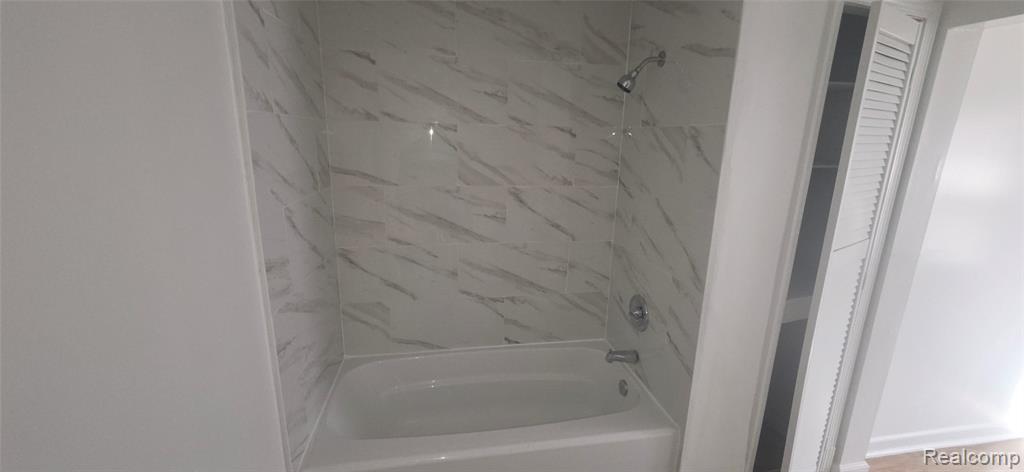 10428 Marne Street, Detroit, MI 48224 — Photo 33