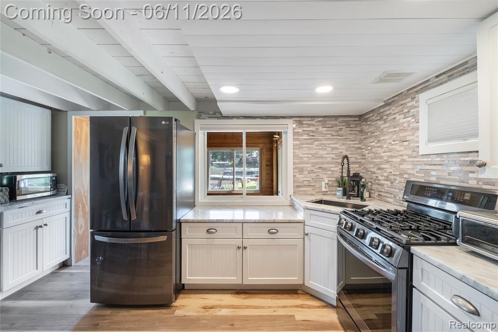 16161.5 Knobhill Drive, Linden, MI 48451 — Photo 13