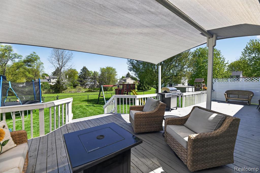 61350 Creekview Drive, South Lyon, MI 48178 — Photo 47