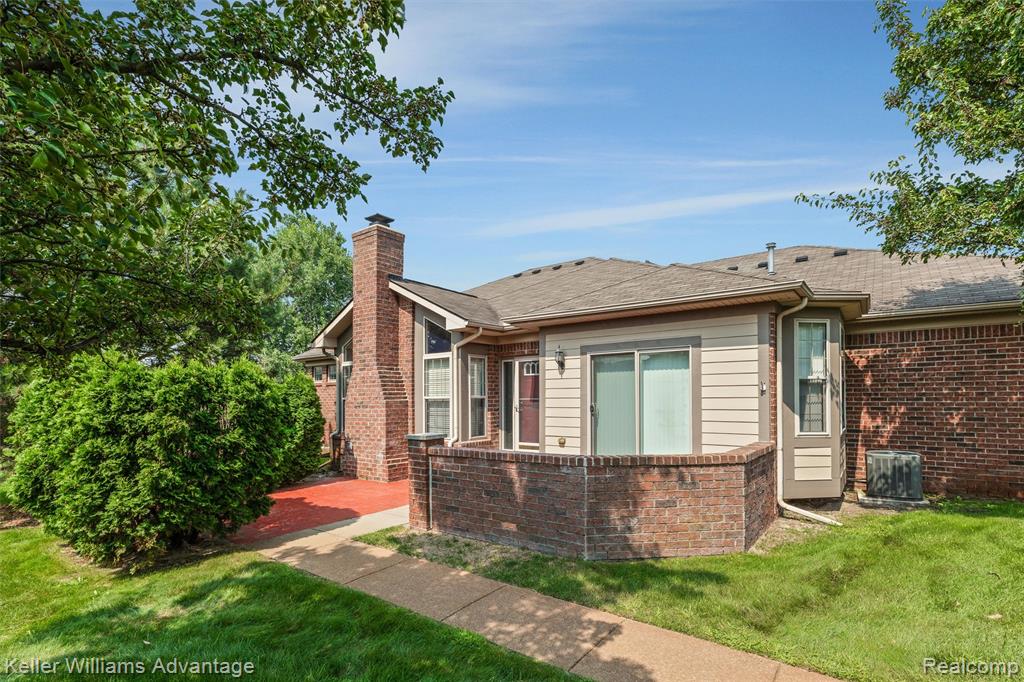 50003 Samuel Court, Shelby Twp, MI 48317 — Photo 2