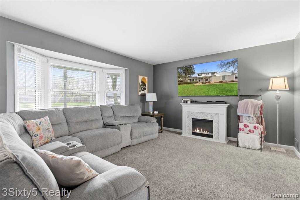 23577 W Newell Circle, Farmington, MI 48336 — Photo 6