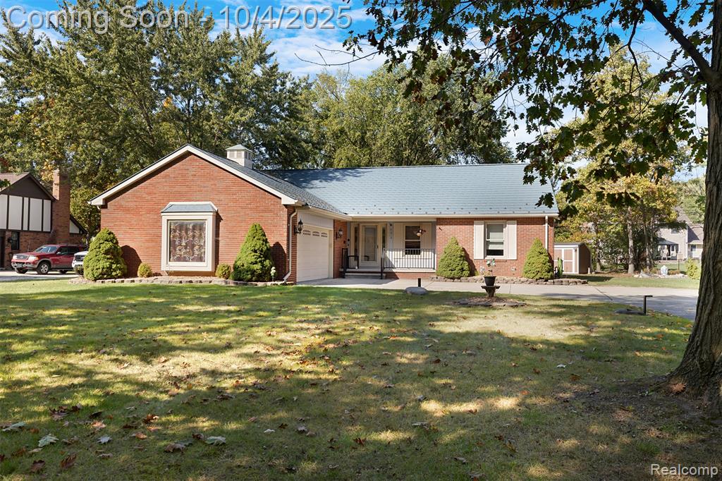 8614 Island Boulevard, Grosse Ile, MI 48138 — front exterior